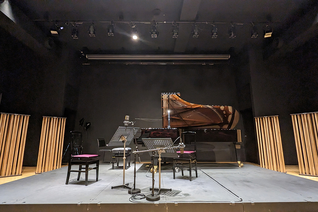 Stage